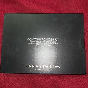Anastasia Beverly Hills contour powder kit
